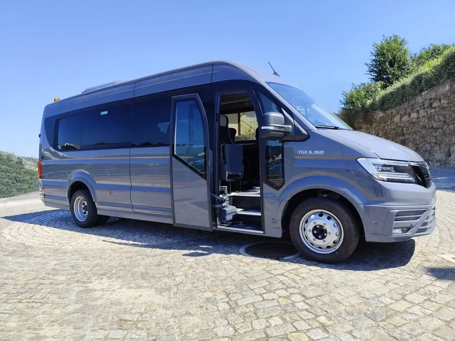 MAN TGE 6.160 MiniBus 21 Lugares - GTA