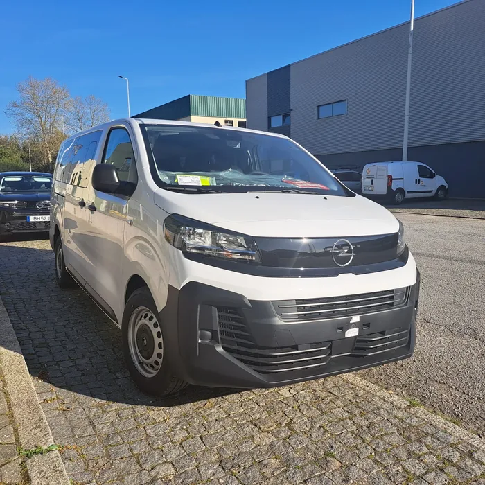 Opel Vivaro Ligeiro 9 Lugares - GTA